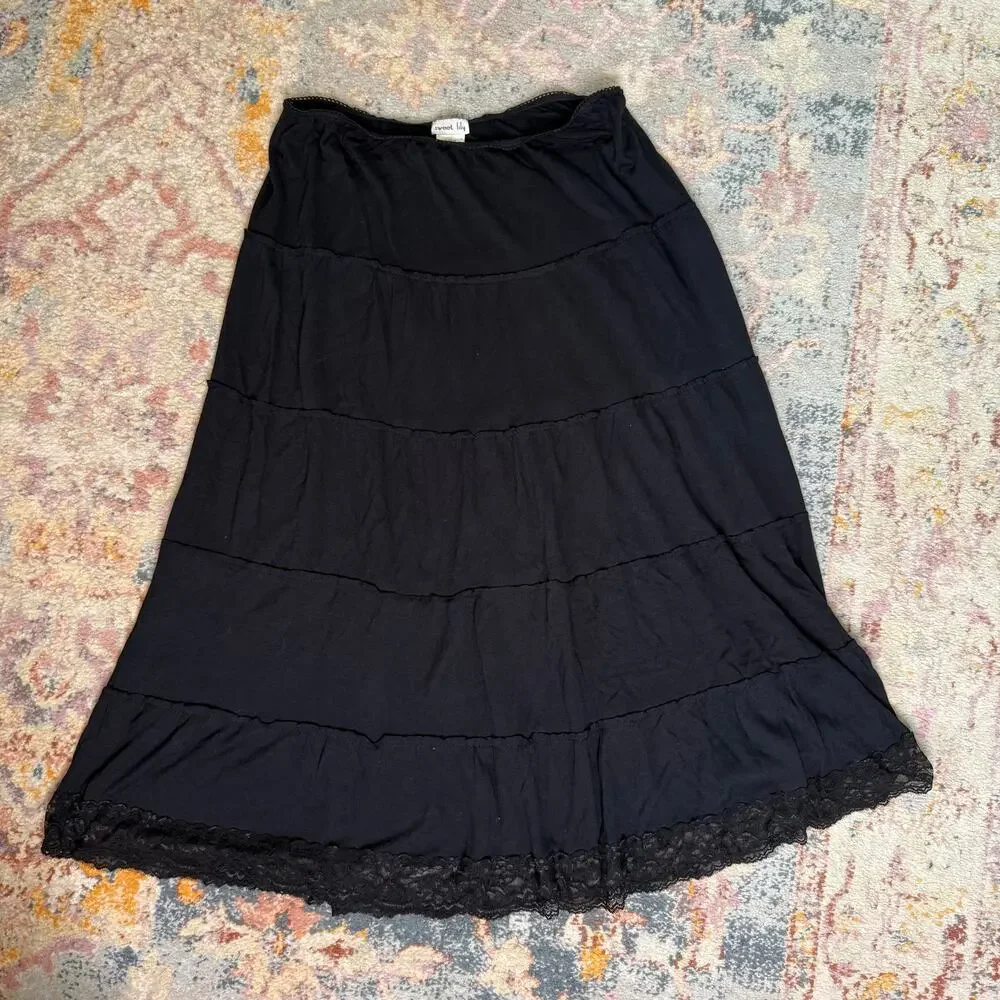 Vintage Y2K whimsigoth black tiered midi skirt